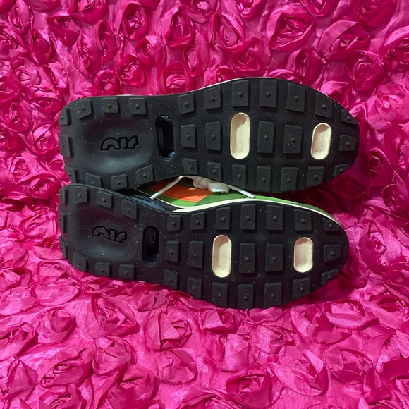 Nike Air Max Pre-Day LX Men's Shoes - Picture 9 of 11